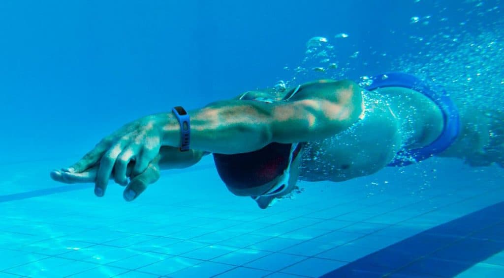 Las mejores pulseras de actividad para nadar